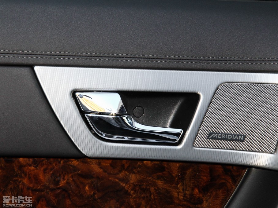 2015ݱXF Sportbrake 2.0T A