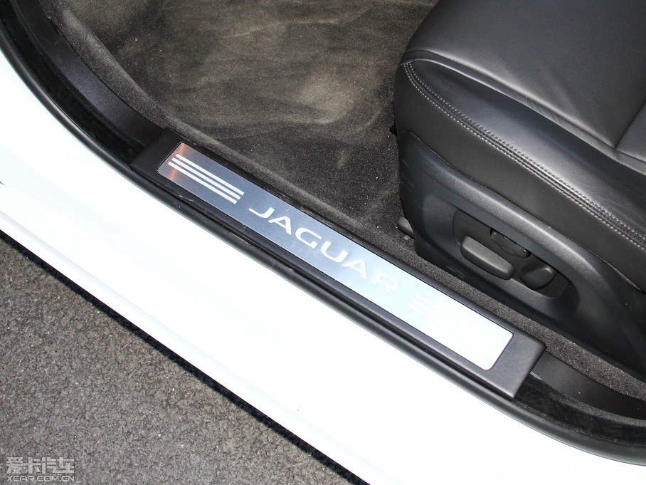 2015ݱXF Sportbrake 2.0T A