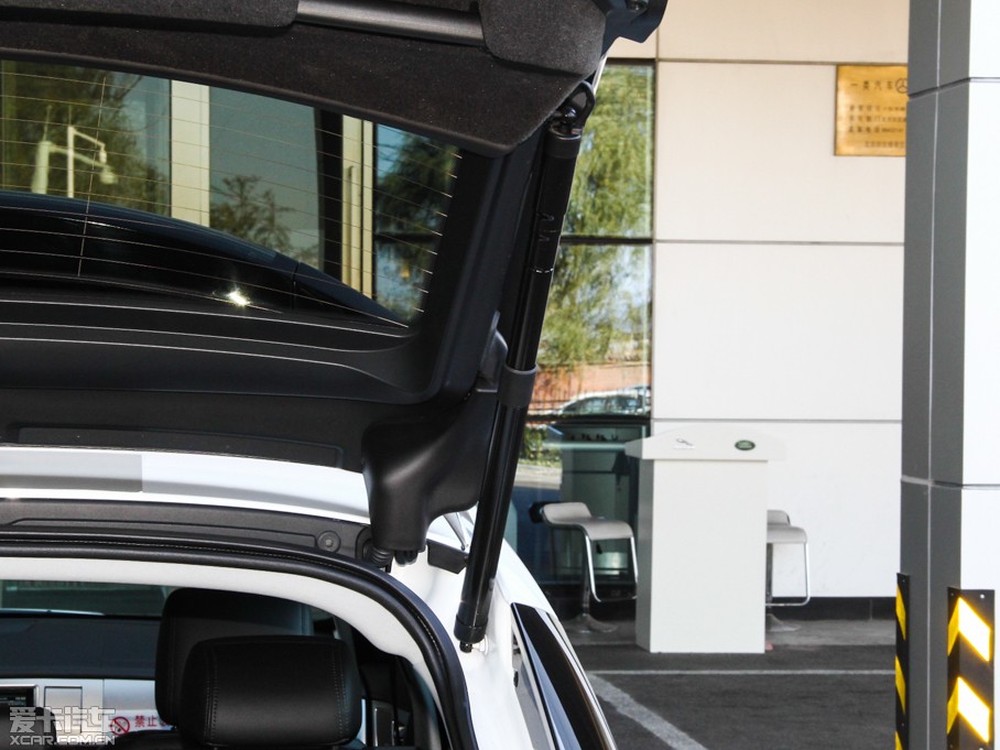 2015ݱXF Sportbrake 2.0T A