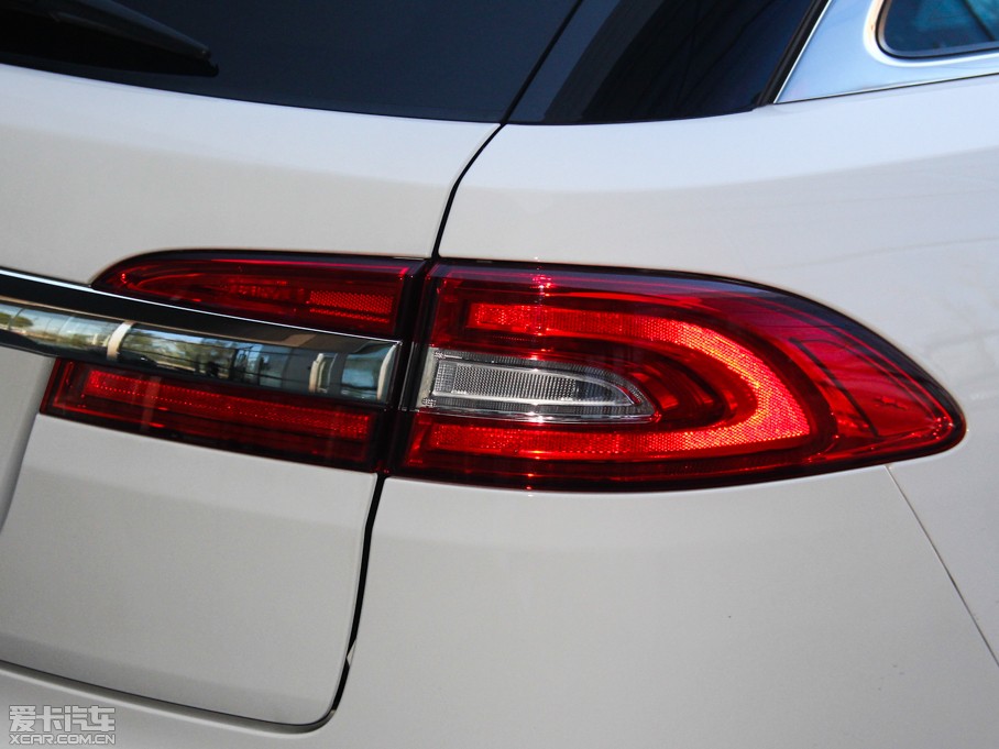 2015ݱXF Sportbrake 2.0T A