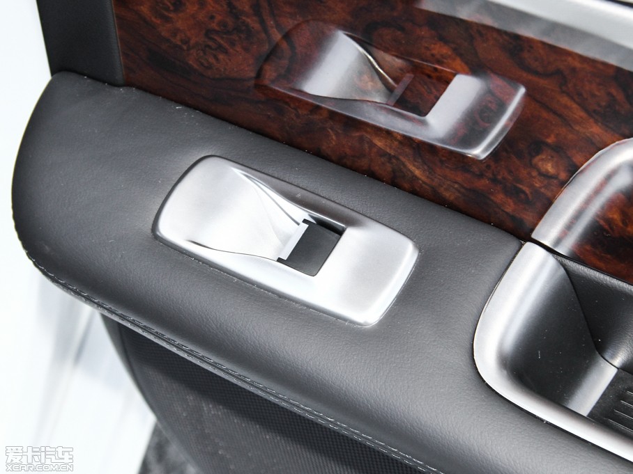 2015ݱXF Sportbrake 2.0T A