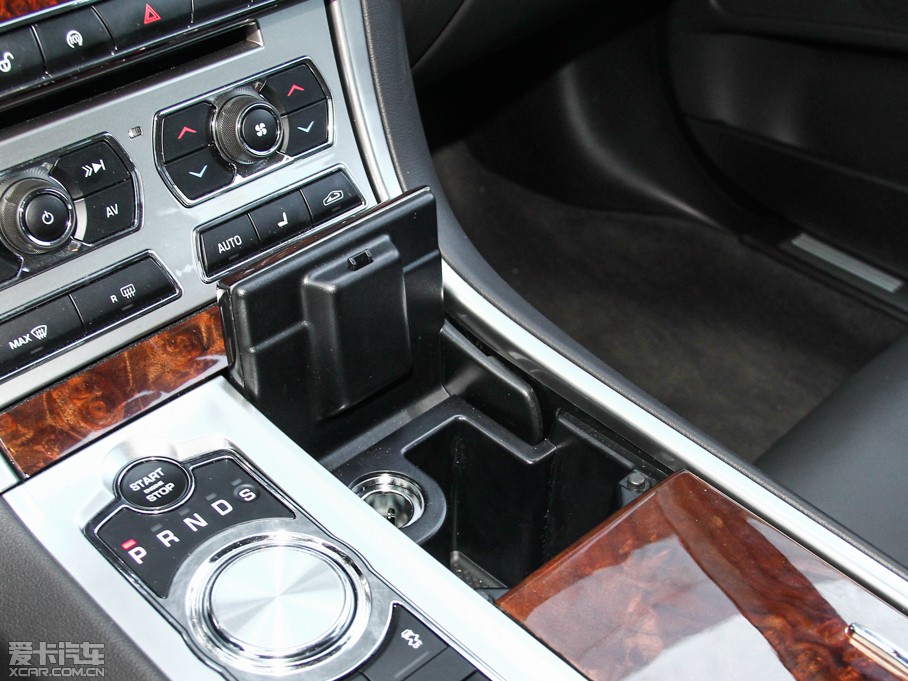 2015ݱXF Sportbrake 2.0T A