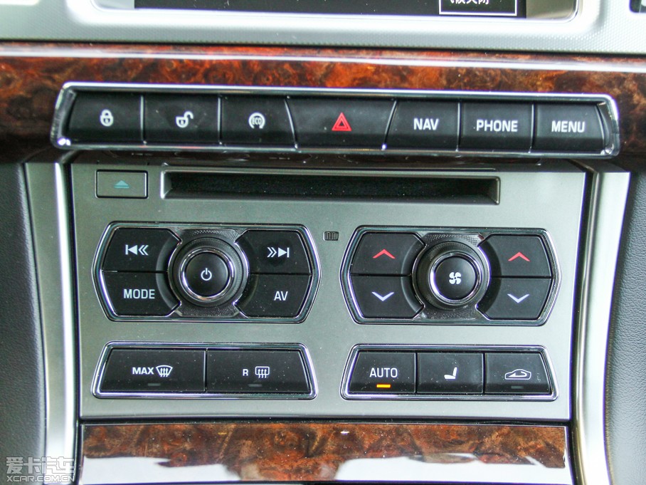 2015ݱXF Sportbrake 2.0T A