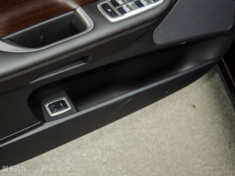 2015ݱXF Sportbrake 2.0T LA