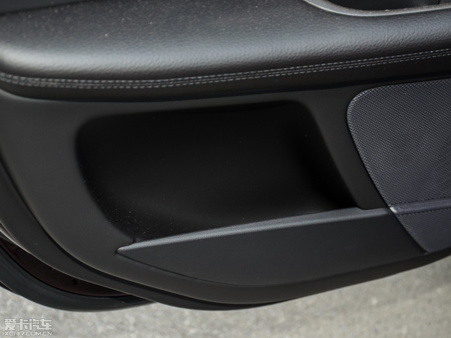 2015ݱXF Sportbrake 2.0T LA