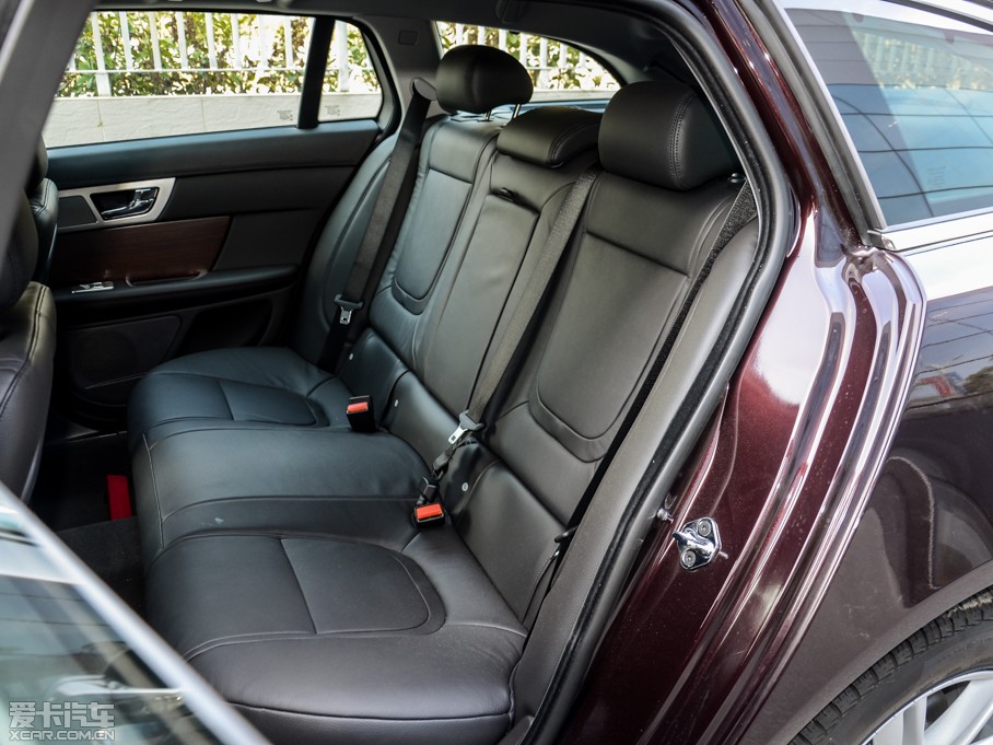 2015ݱXF Sportbrake 2.0T L(fng)A