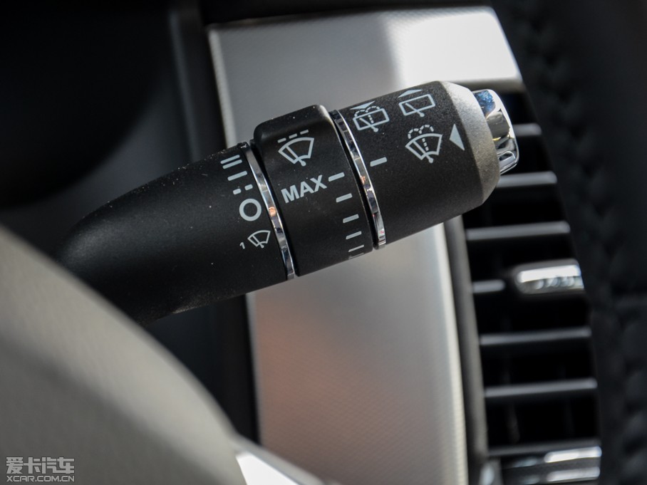 2015ݱXF Sportbrake 2.0T LA