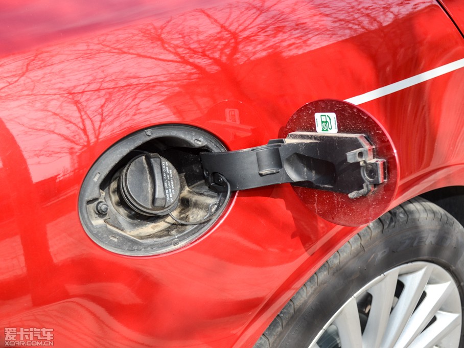 2015ݱXF 3.0 SC R-Sport LA