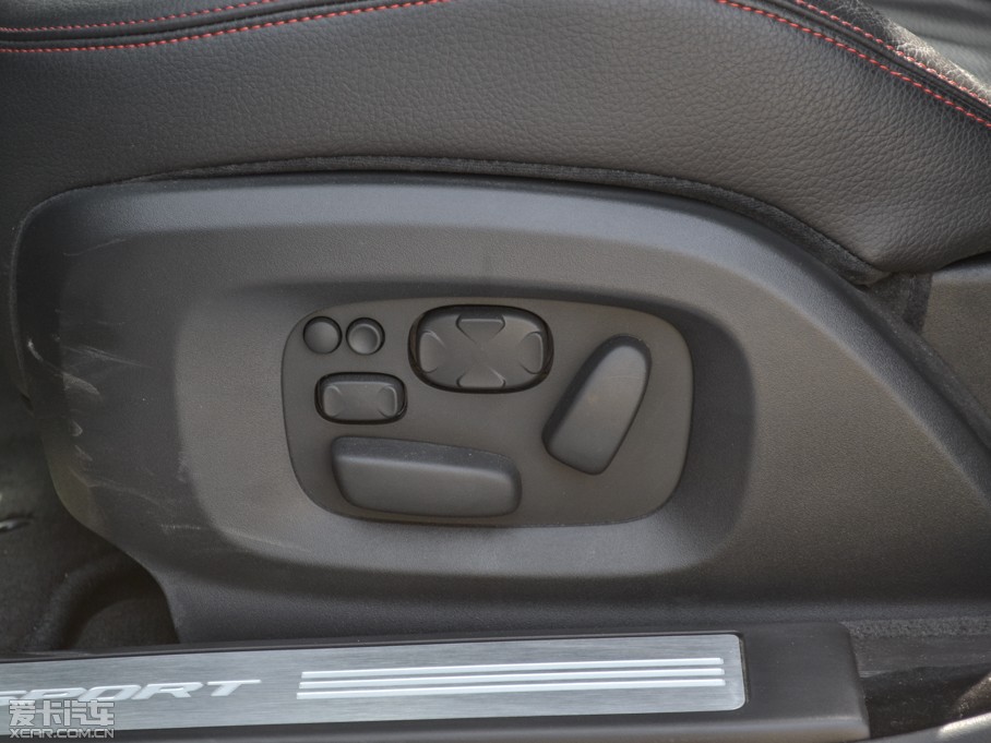 2015ݱXF 3.0 SC R-Sport LA