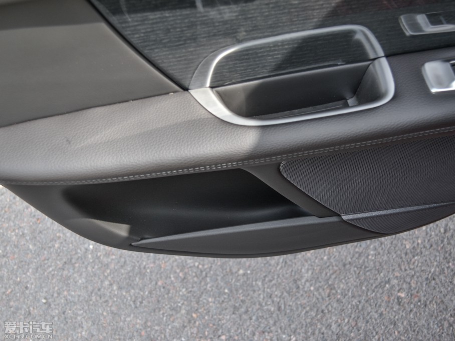 2015ݱXF 3.0 SC R-Sport LA