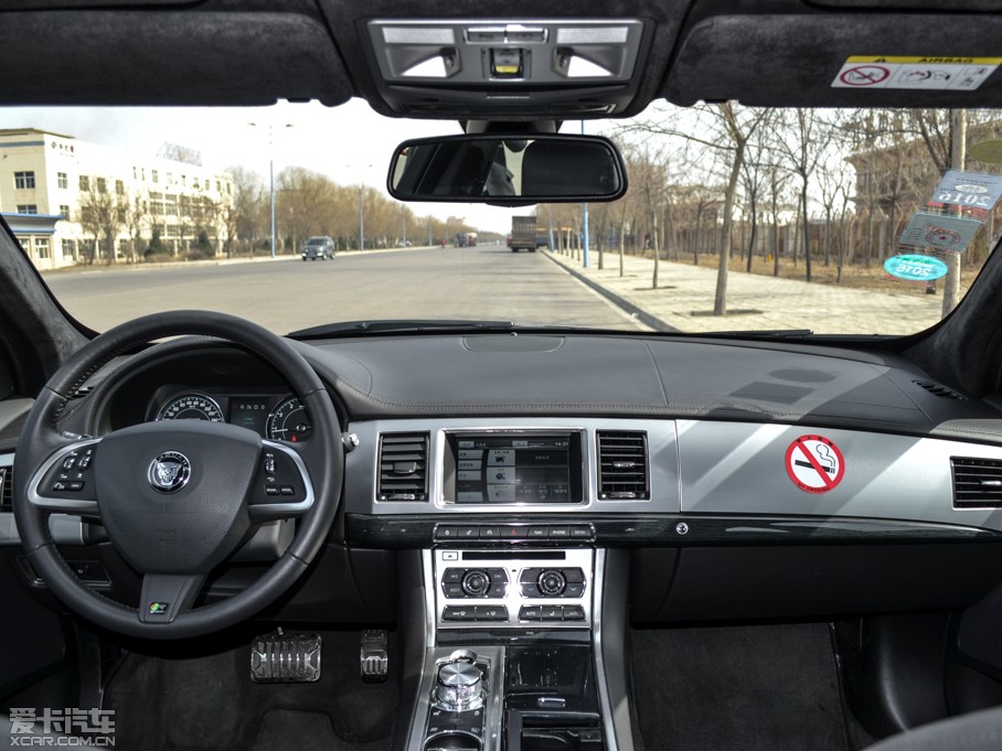 2015ݱXF 3.0 SC R-Sport LA