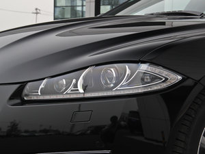 20153.0 SC R-Sport A (x)(ji)^