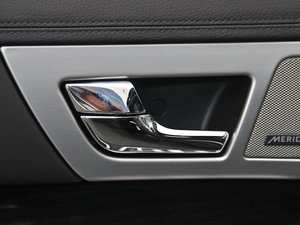 20153.0 SC R-Sport A g