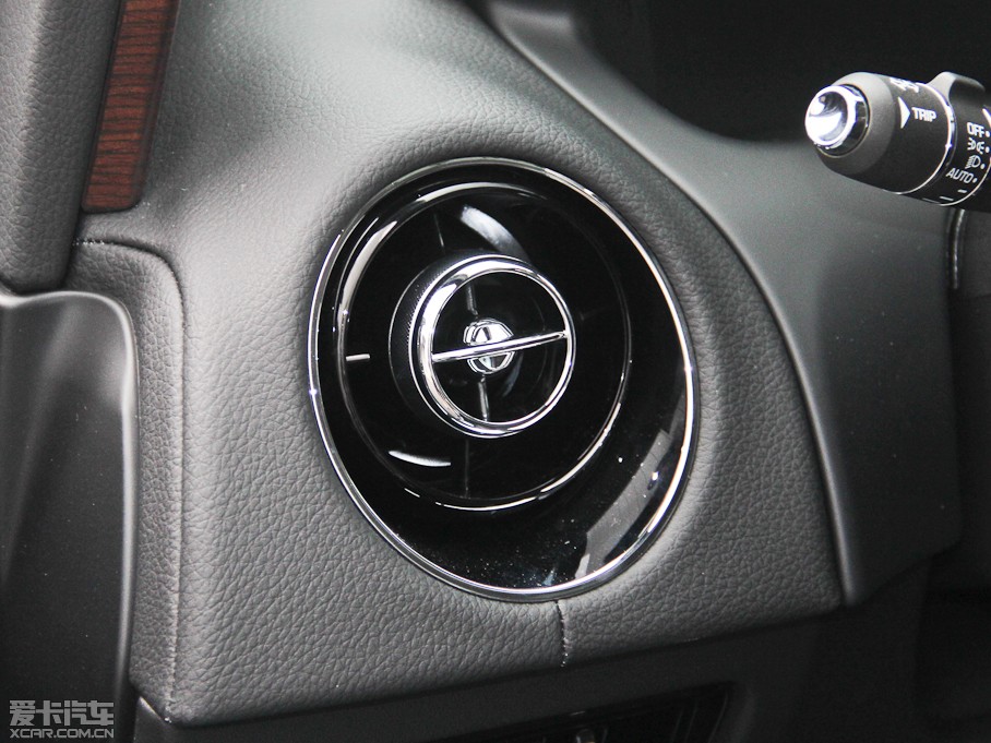 2015ݱXJ 2.0Ti ̄(w)