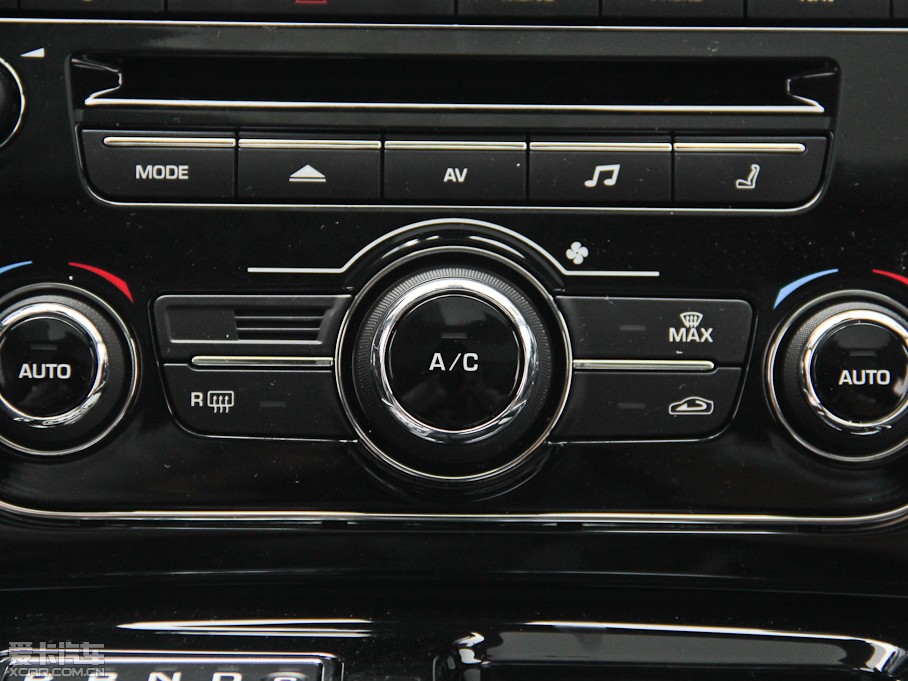 2015ݱXJ 2.0Ti ̄(w)