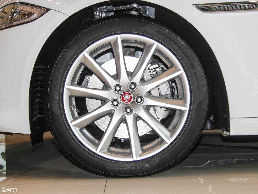 2015ݱXJ 80ذ 3.0T ȫ̄(w)