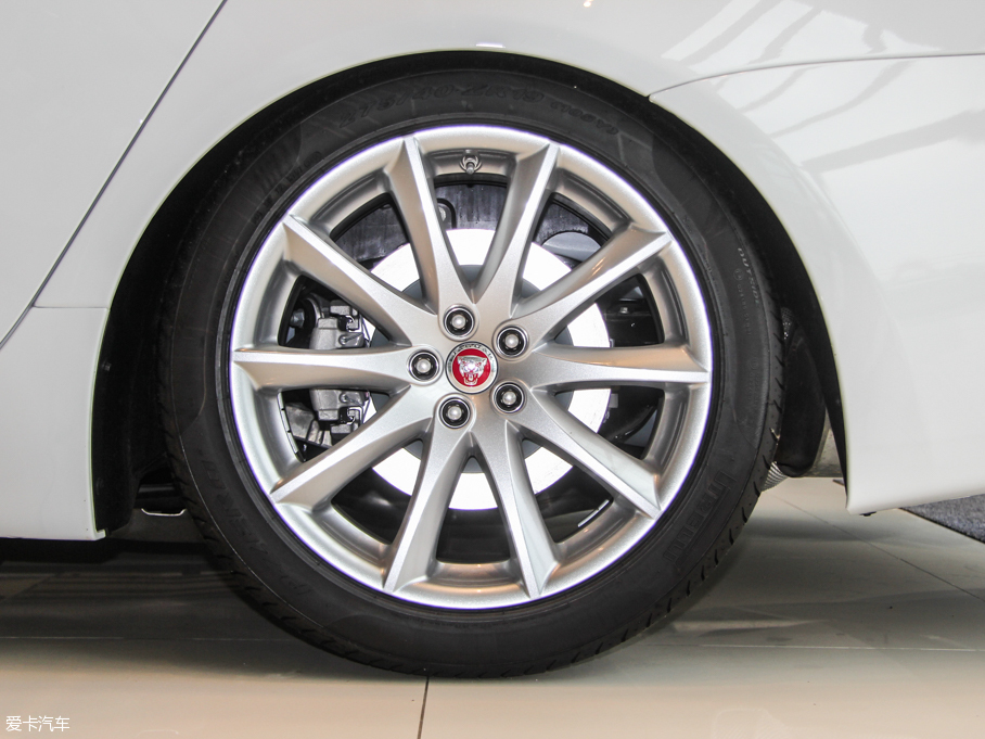 2015ݱXJ 80ذ 3.0T ȫ̄(w)