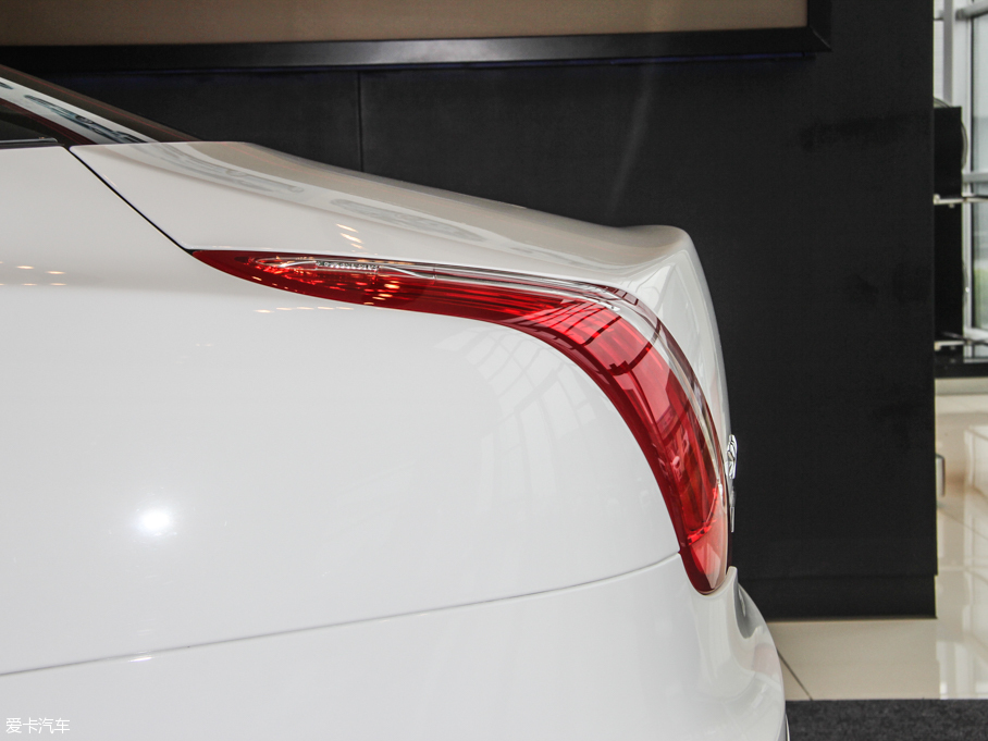 2015ݱXJ 80ذ 3.0T ȫ̄