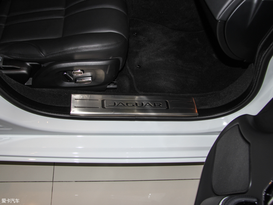 2015ݱXJ 80ذ 3.0T ȫ̄