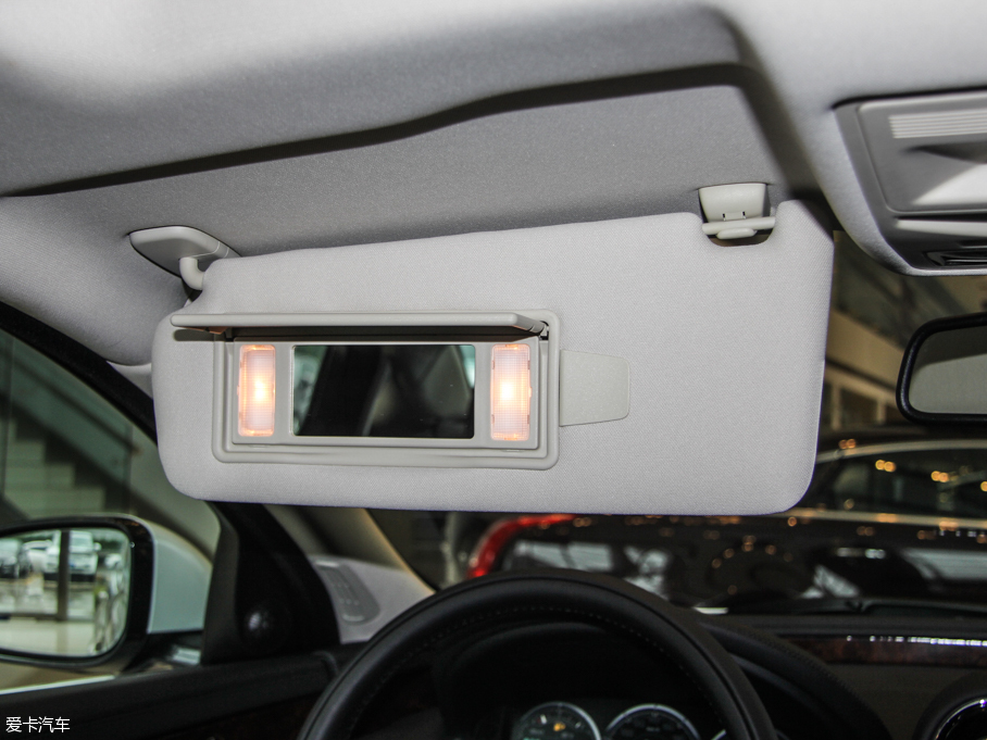 2015ݱXJ 80ذ 3.0T ȫ̄