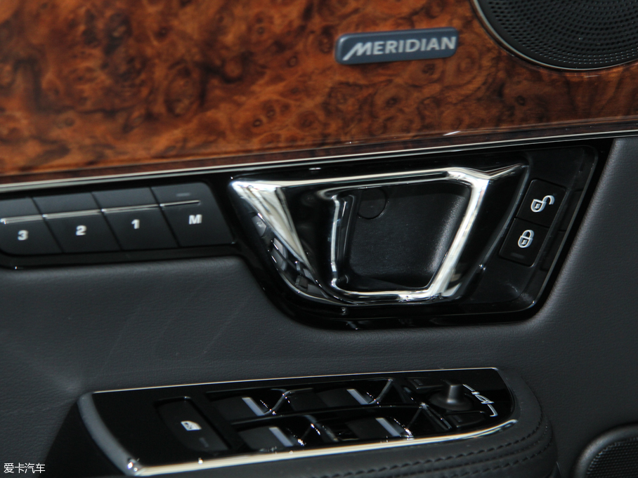 2015ݱXJ 2.0Ti ȫ̄հ