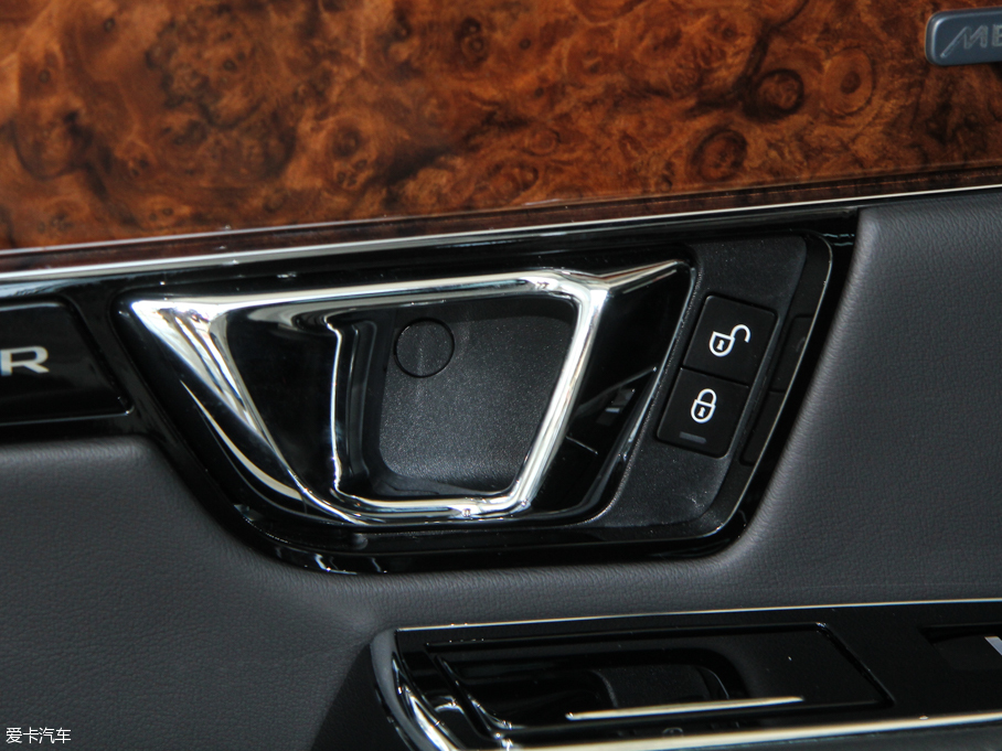 2015ݱXJ 2.0Ti ȫ̄հ