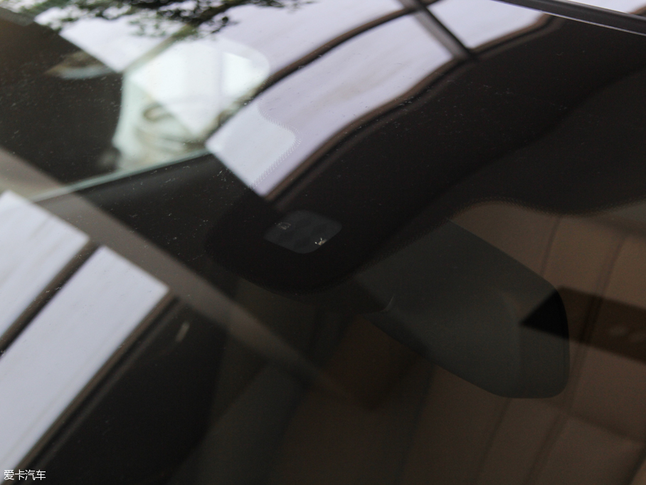 2015ݱXJ 3.0L S/C Ş̄հ 