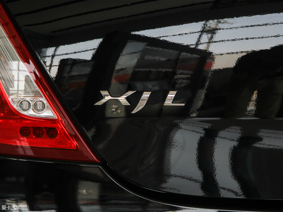 2015ݱXJ 3.0L S/C Ş̄հ 