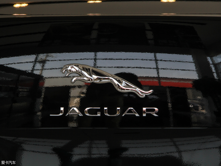 2015ݱXJ 3.0L S/C Ş̄(w) (q)