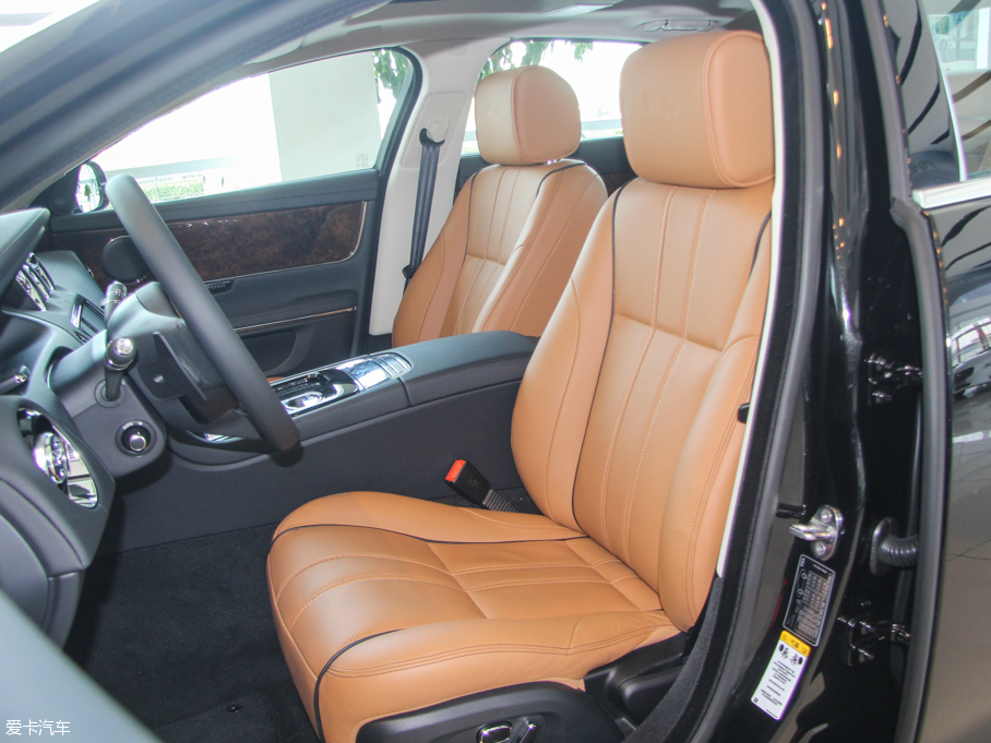 2015ݱXJ 3.0L S/C Ş̄(w) (q)