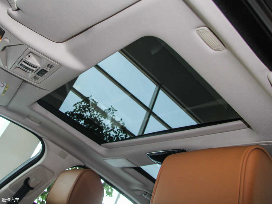 2015ݱXJ 3.0L S/C Ş̄(w) (q)