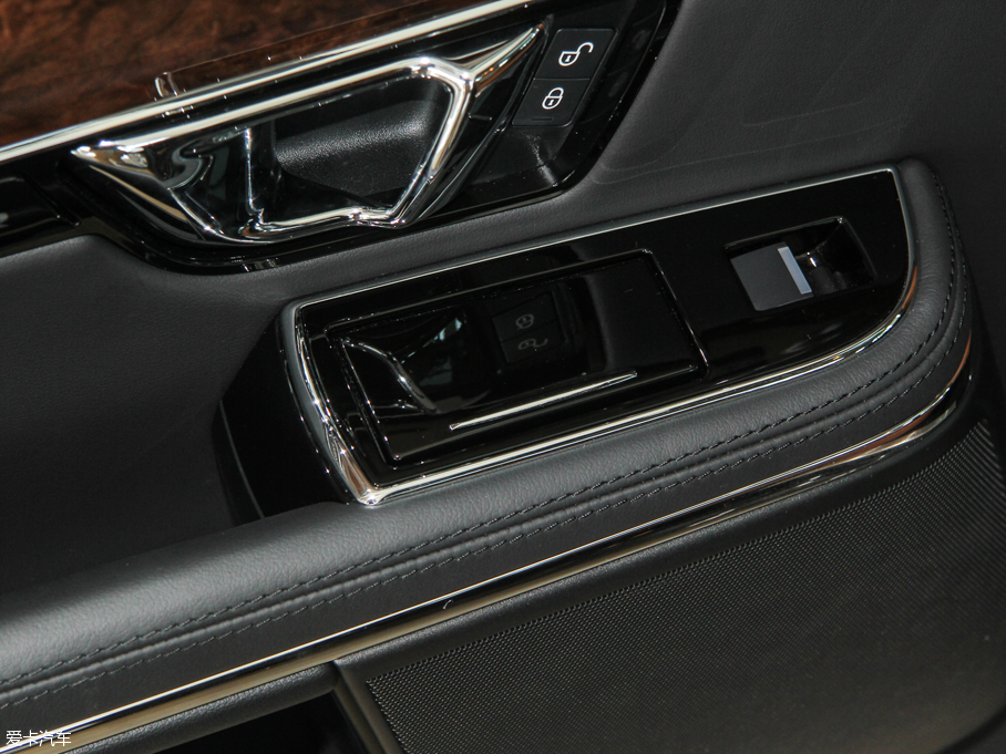 2015ݱXJ 3.0L S/C Ş̄հ 