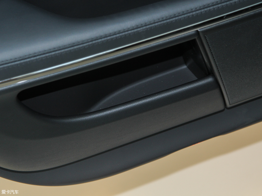 2015ݱXJ 3.0L S/C Ş̄(w) (q)