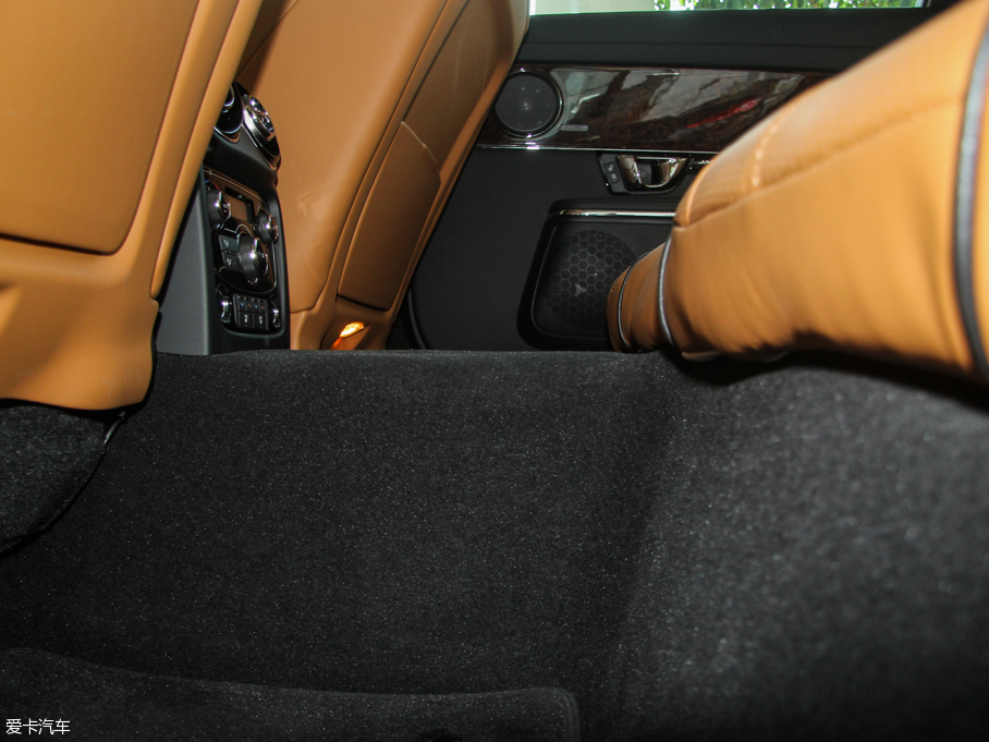 2015ݱXJ 3.0L S/C Ş̄հ 