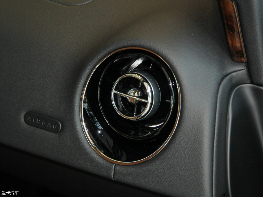 2015ݱXJ 3.0L S/C Ş̄հ 