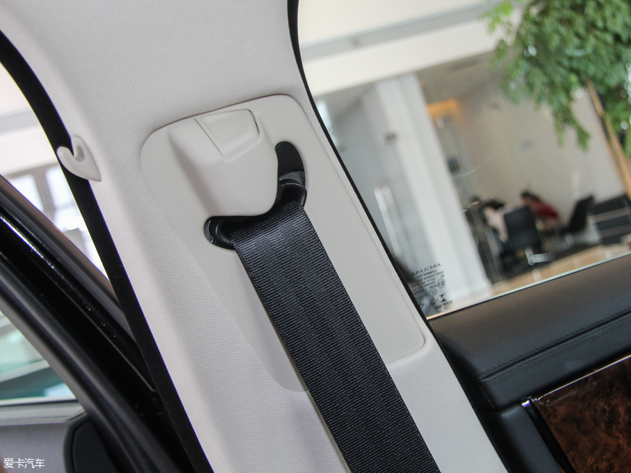 2015ݱXJ 3.0L S/C Ş̄(w) (q)