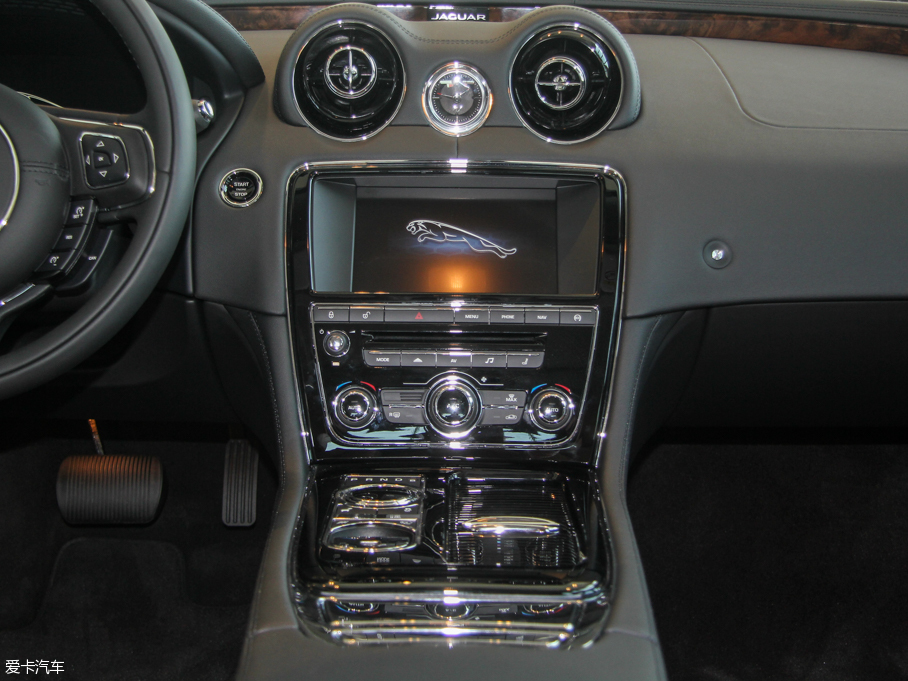 2015ݱXJ 3.0L S/C Ş̄հ 