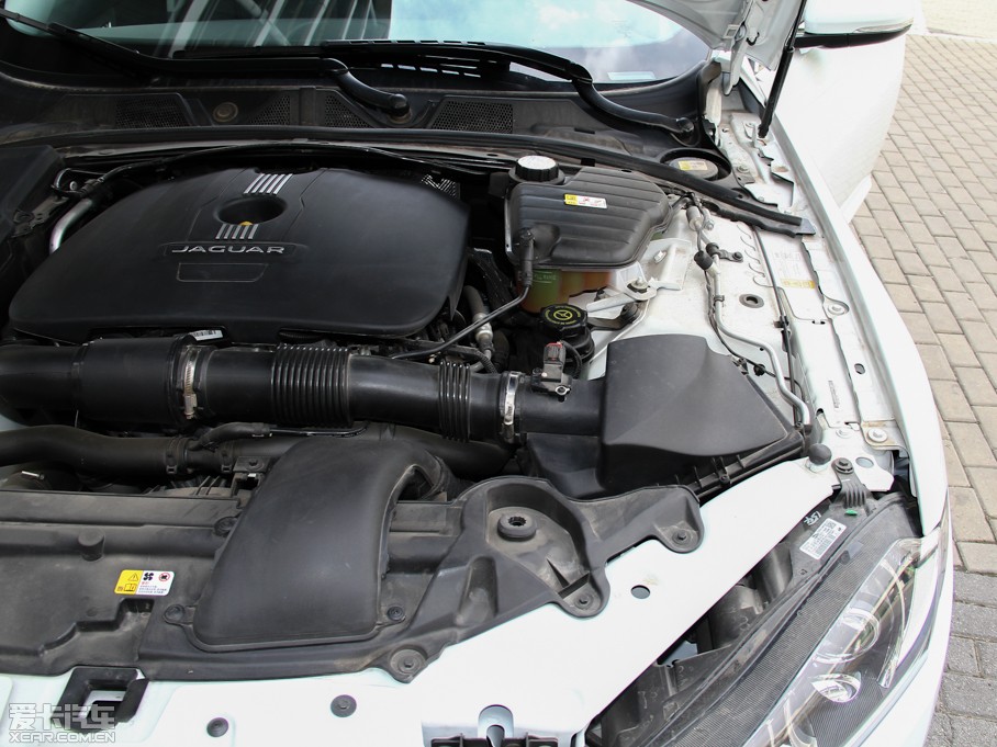 2015ݱXF Sportbrake 2.0T A