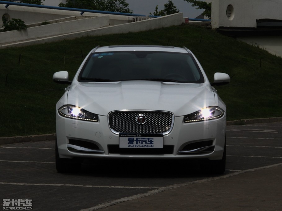 2015ݱXF Sportbrake 2.0T A