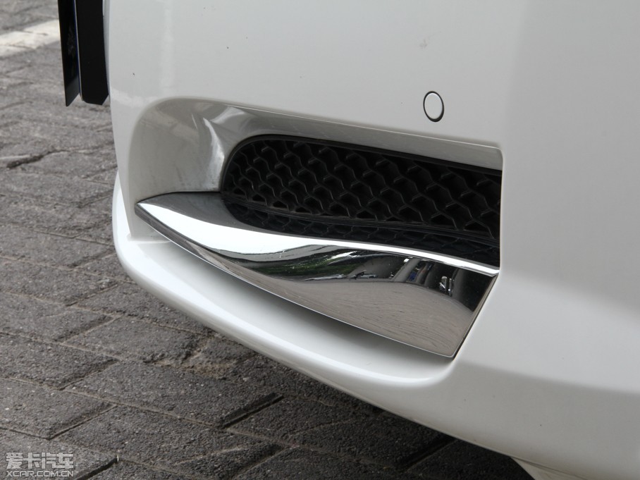 2015ݱXF Sportbrake 2.0T A