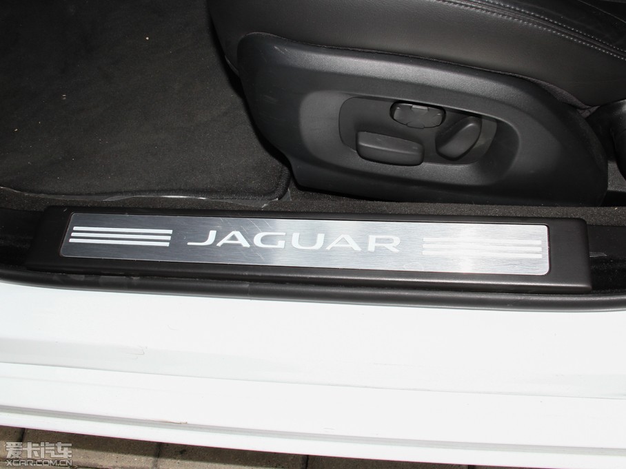 2015ݱXF Sportbrake 2.0T A