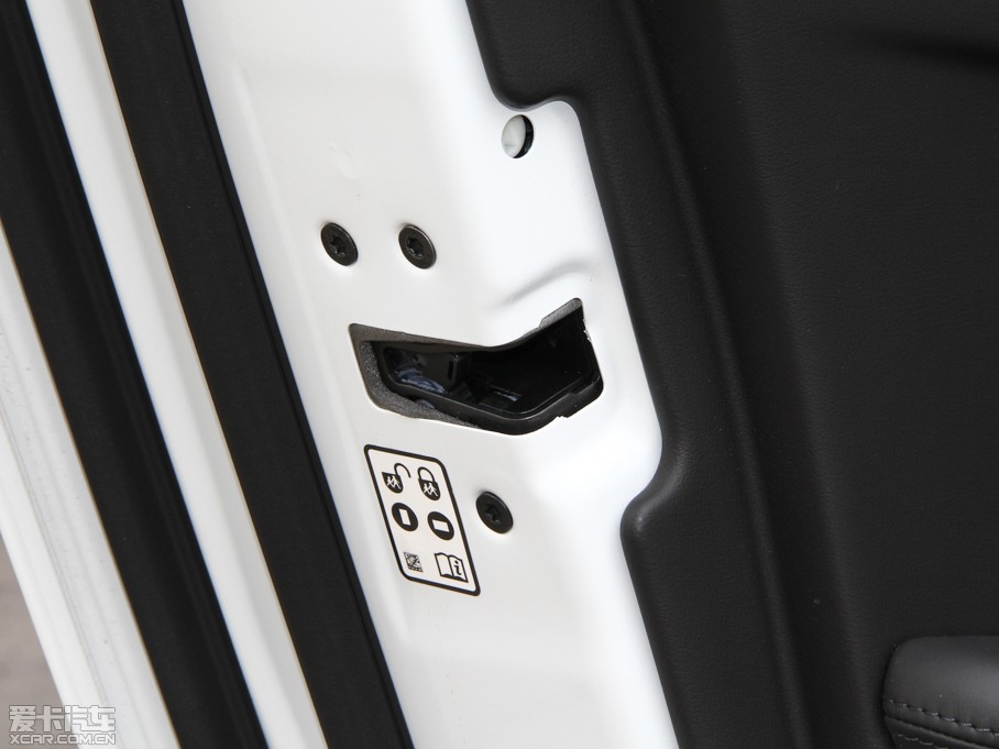 2015ݱXF Sportbrake 2.0T A