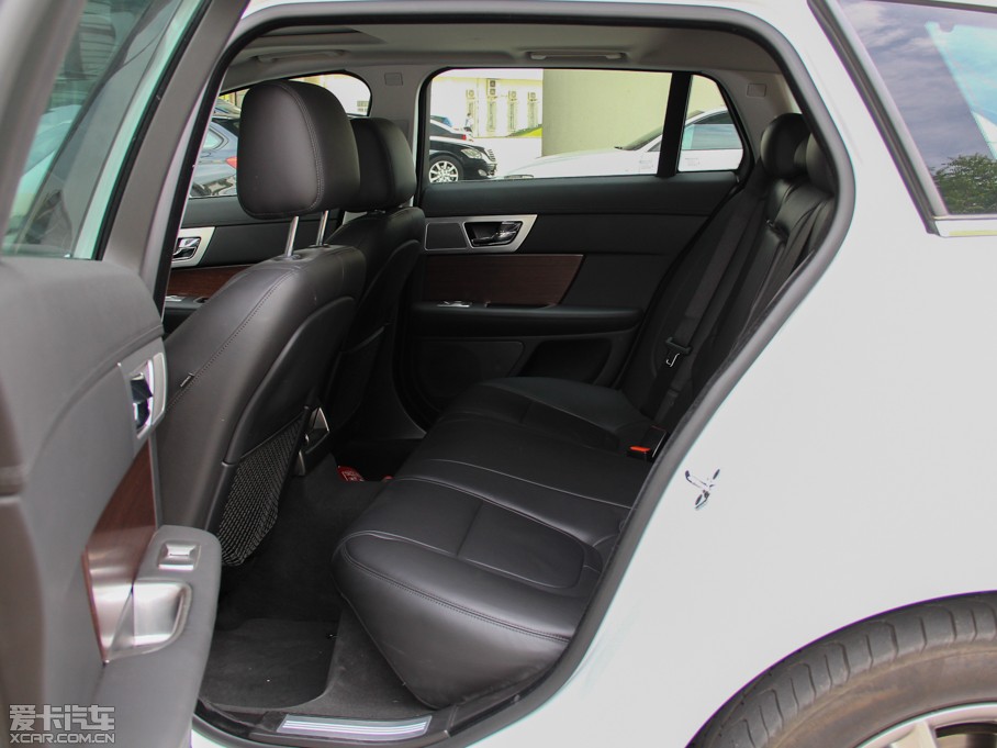 2015ݱXF Sportbrake 2.0T A