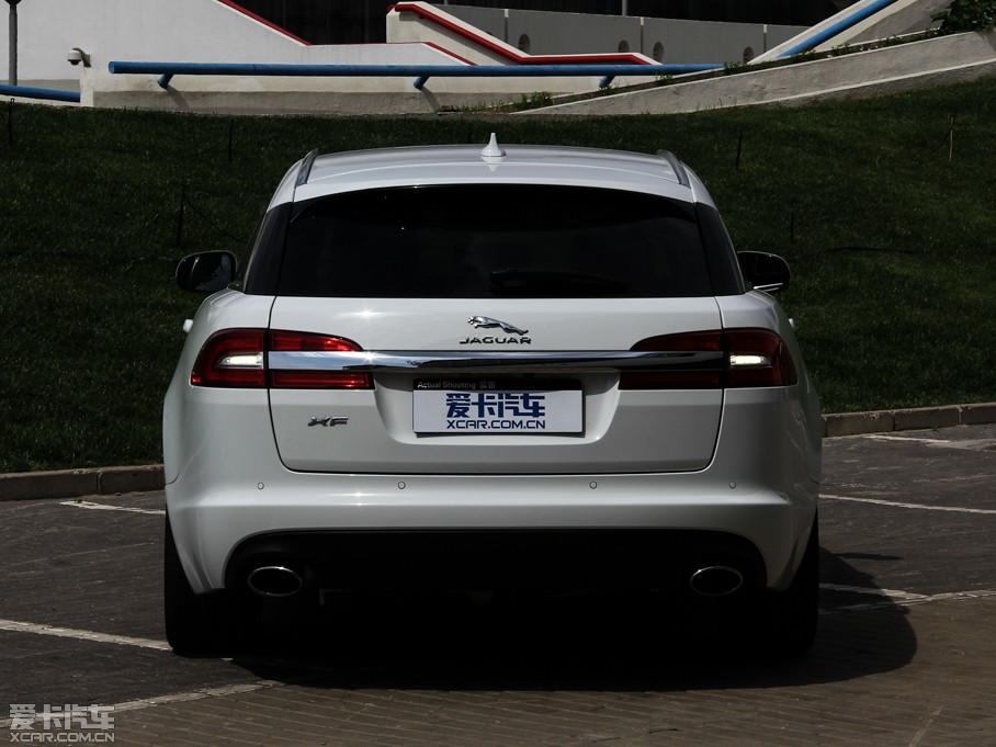 2015ݱXF Sportbrake 2.0T A