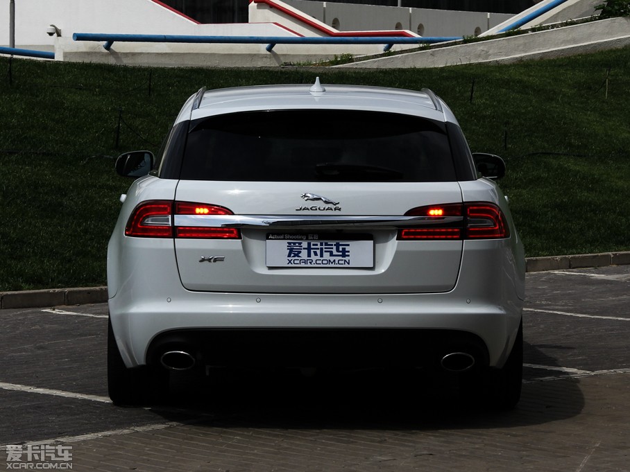 2015ݱXF Sportbrake 2.0T A