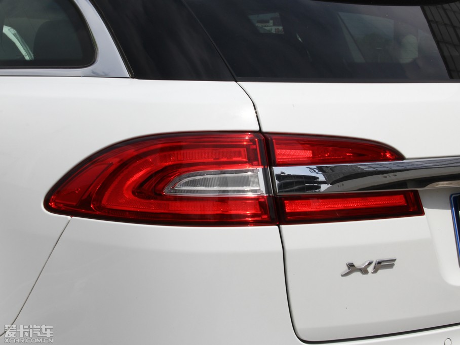 2015ݱXF Sportbrake 2.0T A