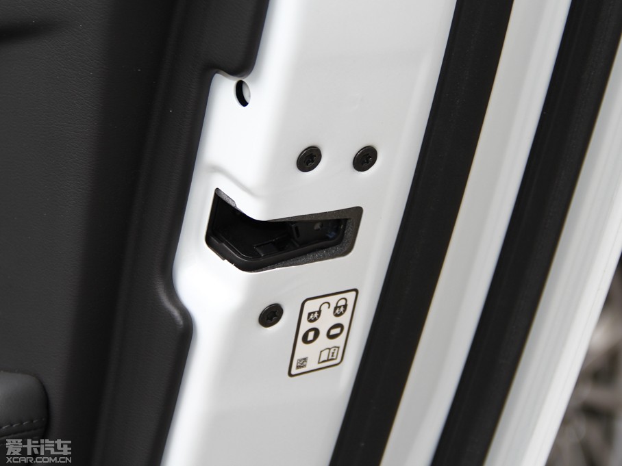 2015ݱXF Sportbrake 2.0T A