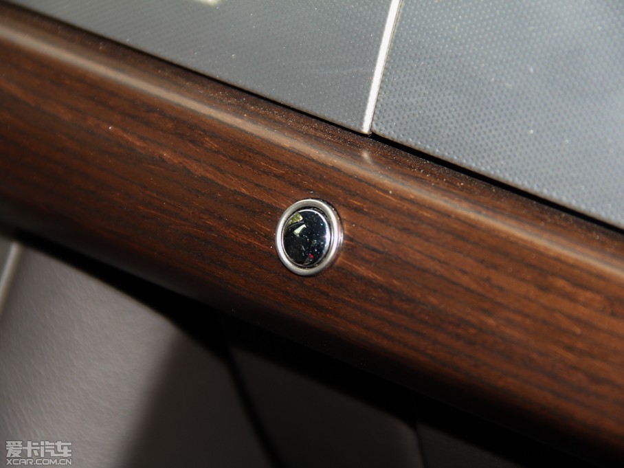 2015ݱXF Sportbrake 2.0T A