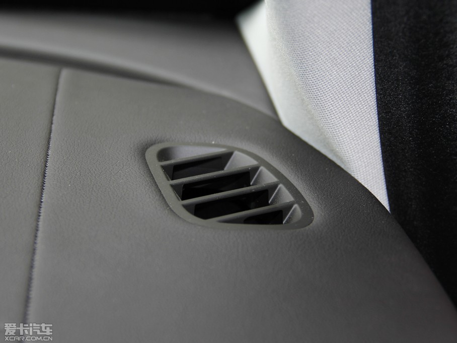 2015ݱXF Sportbrake 2.0T A