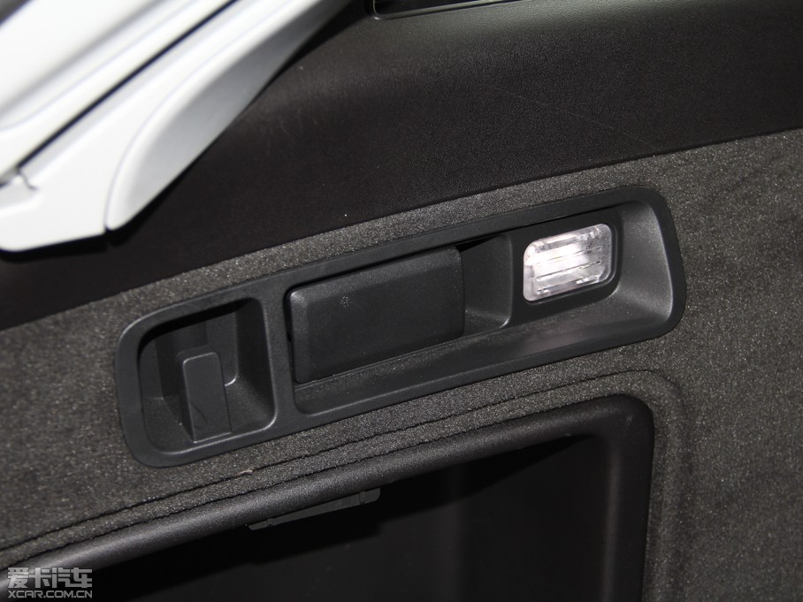 2015ݱXF Sportbrake 2.0T A